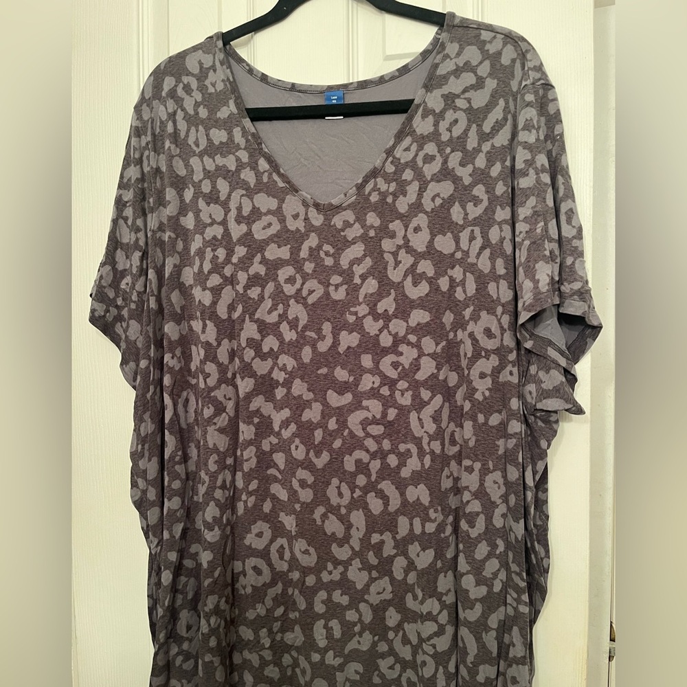 4X Old Navy Charcoal Animal Print Women's Tee